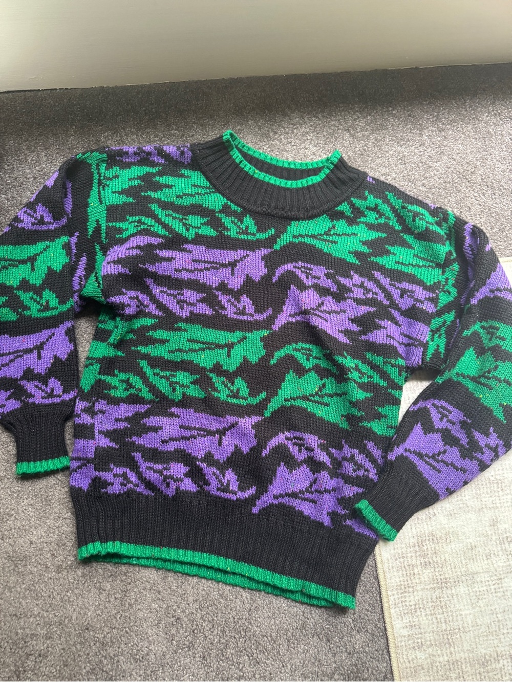 Counterparts Vintage Leaves Knit Sweater Black Green Purple Pullover M